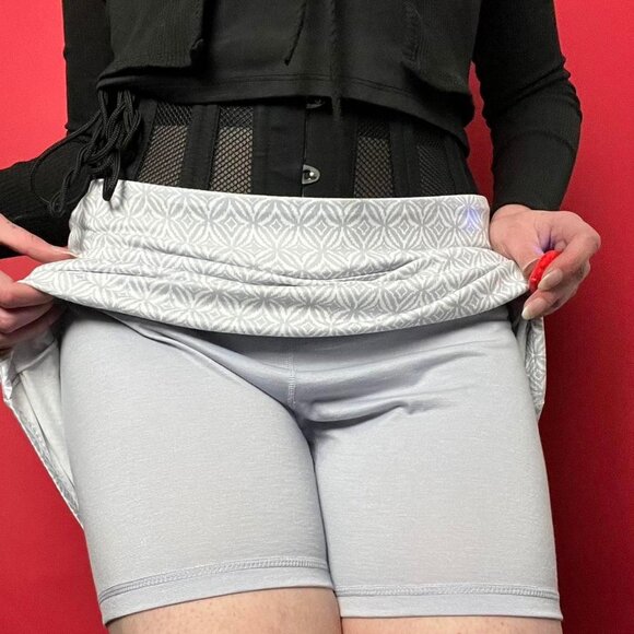 Seg’ments luxe / Grey and white patterned midi skort 🩶🤍 - Picture 4 of 5